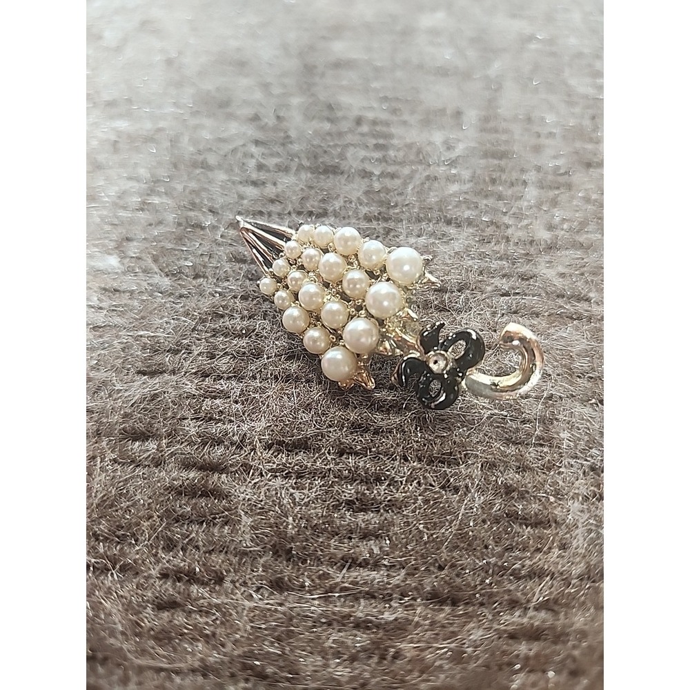 vintage umbrella brooch pin With Faux Pearl - Picture 2 of 7